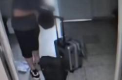 监控画面曝光！韩国男子在生日宴上当着儿媳和孙子的面射杀儿子