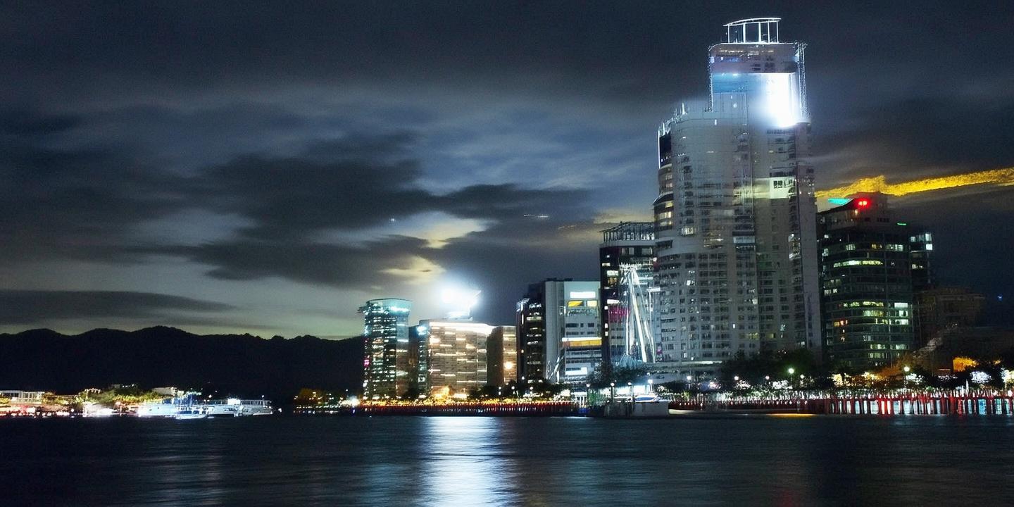 泸沽湖：镶嵌在云南丽江市的一颗璀璨明珠 第1张
