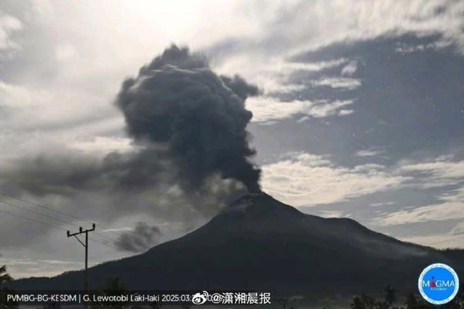 印度尼西亚将罗沃托比拉基 - 拉基火山的警戒级别提升至更高级 第1张